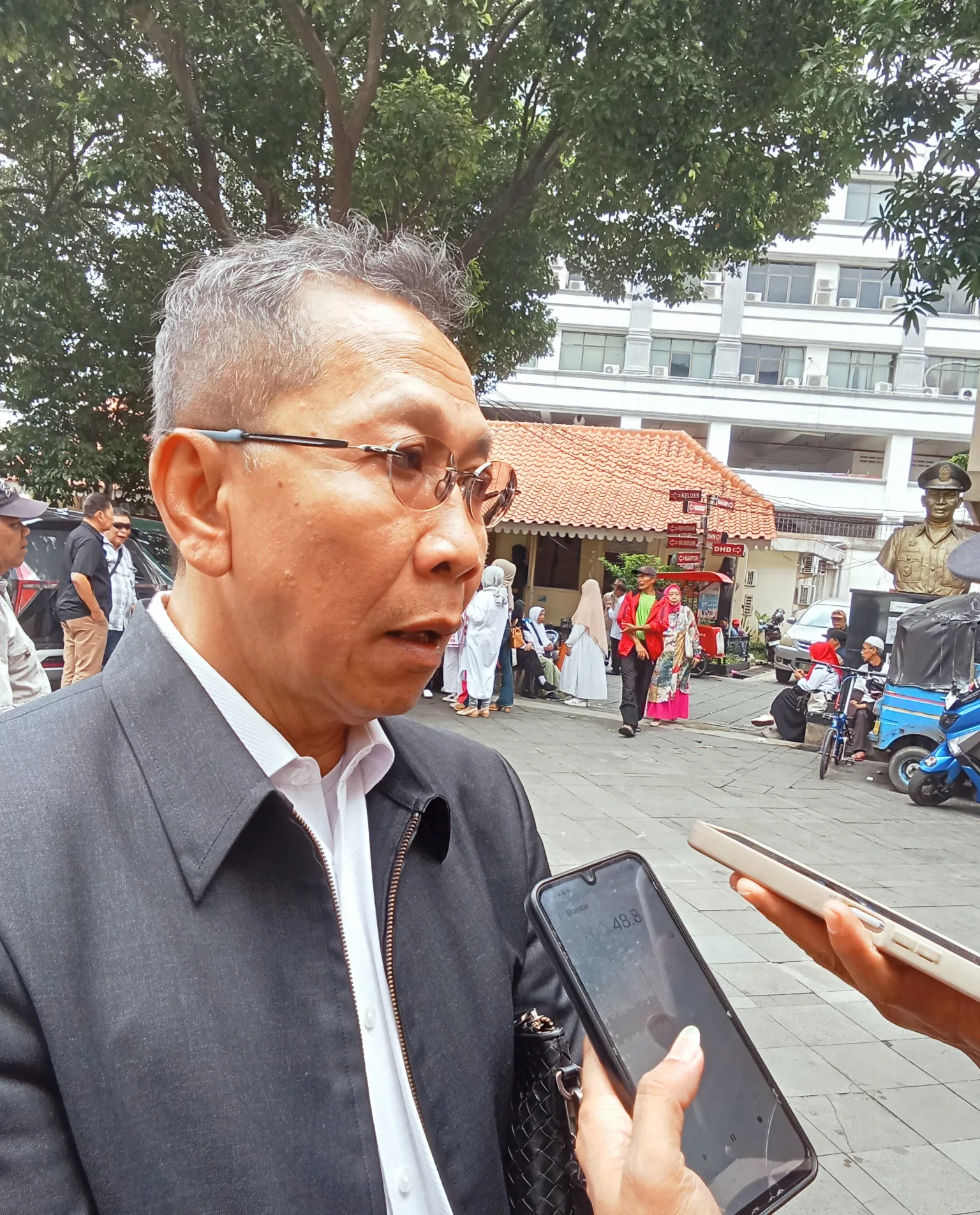 Pajar Dora: "KELUARGA PASIEN MENGKRITIK PUTUSAN PENGADILAN NEGERI"